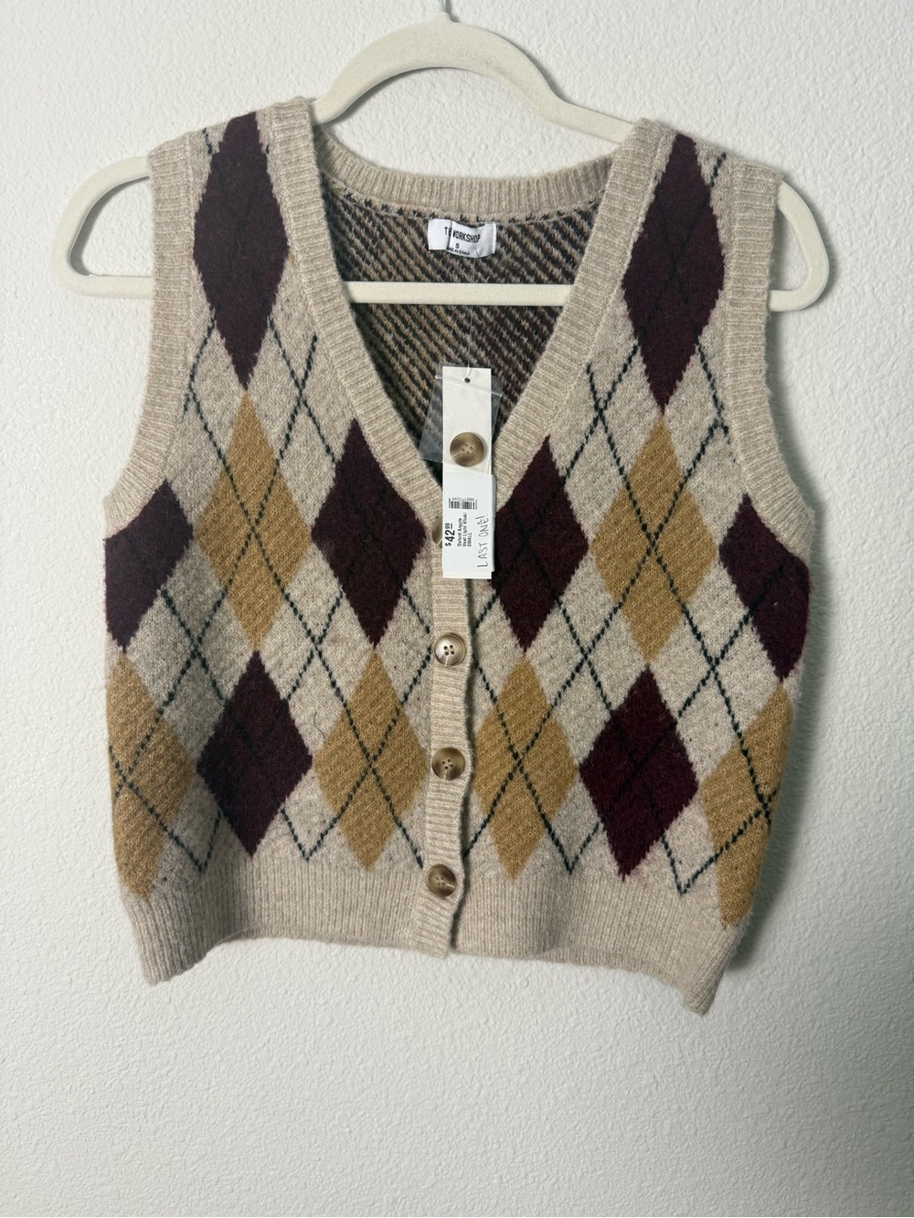 Argyle Oxford Knit Button-Front Sweater Vest - Beige/Burgundy/Gold New With Tags